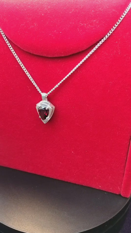Sterling silver Pendant with Spessartite Garnet 2.81 ct